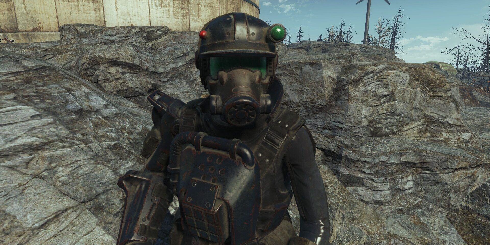 Player wearing dark Marine armor in Fallout 4.