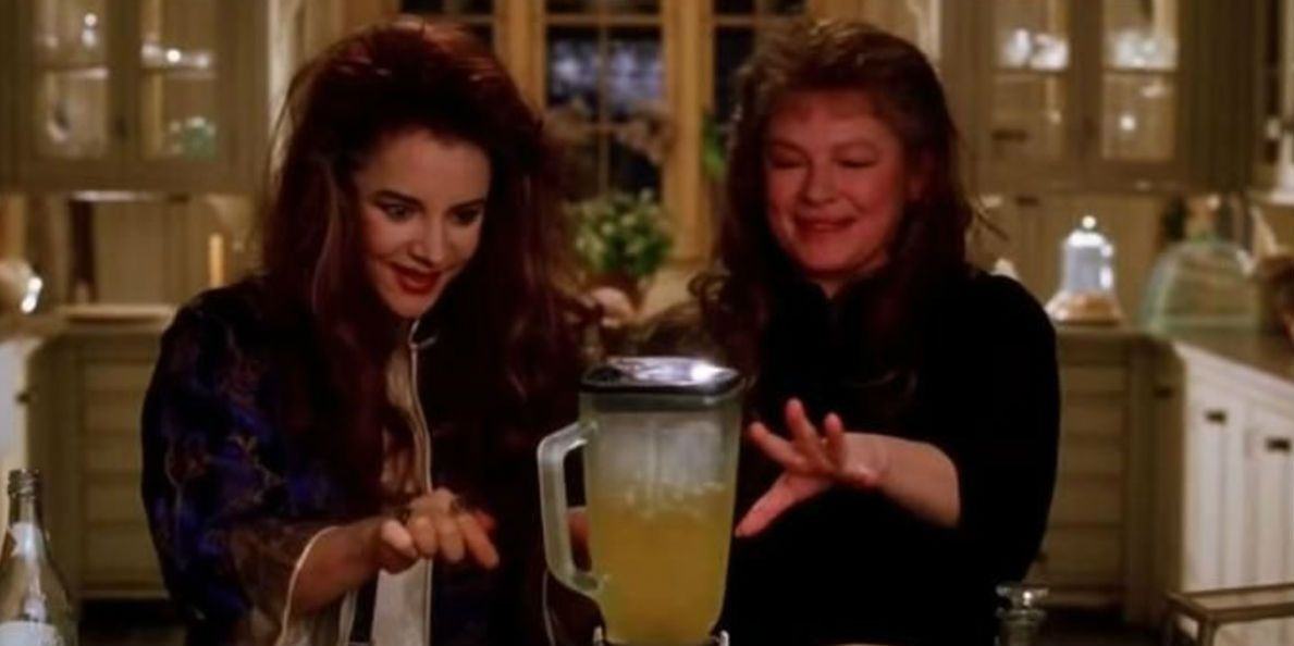 Stockard Channing and Dianne Wiest as Aunt in Practical Magic