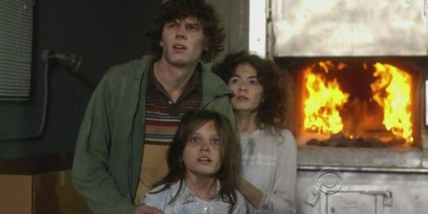 Charlie (Evan Peters) stands with two girls in Criminal Minds