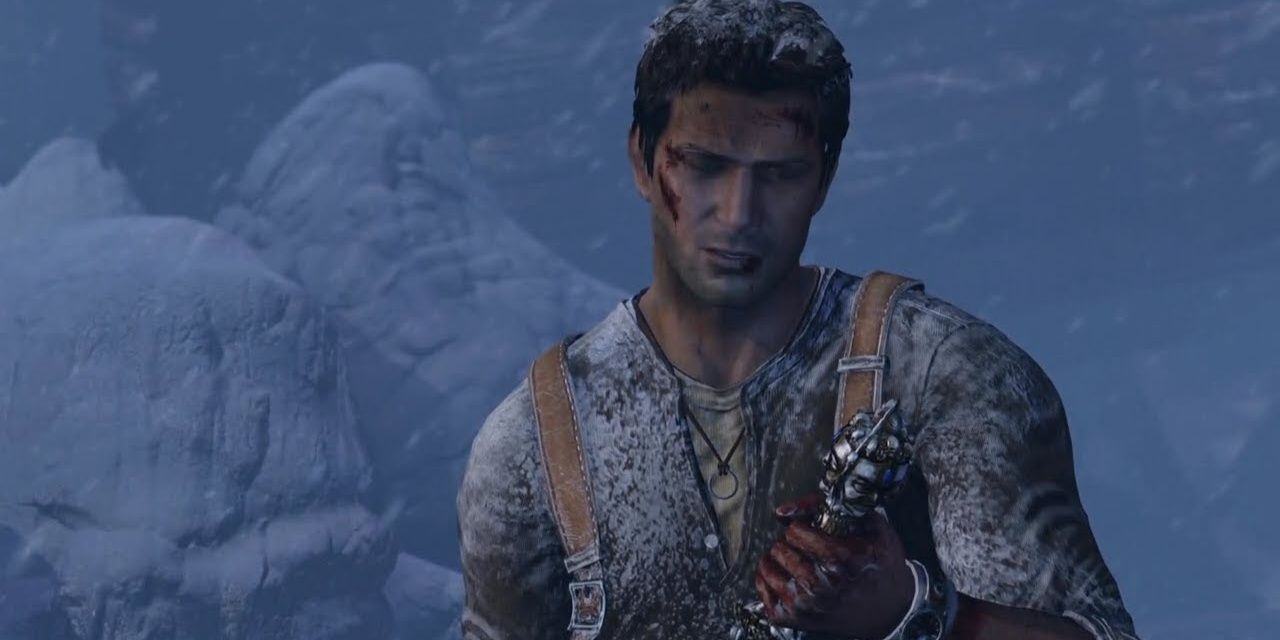 Nate looks at phurba in Uncharted 2 