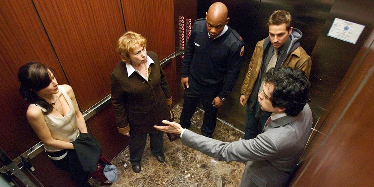 Devil - 5 suspects stuck in the elevator