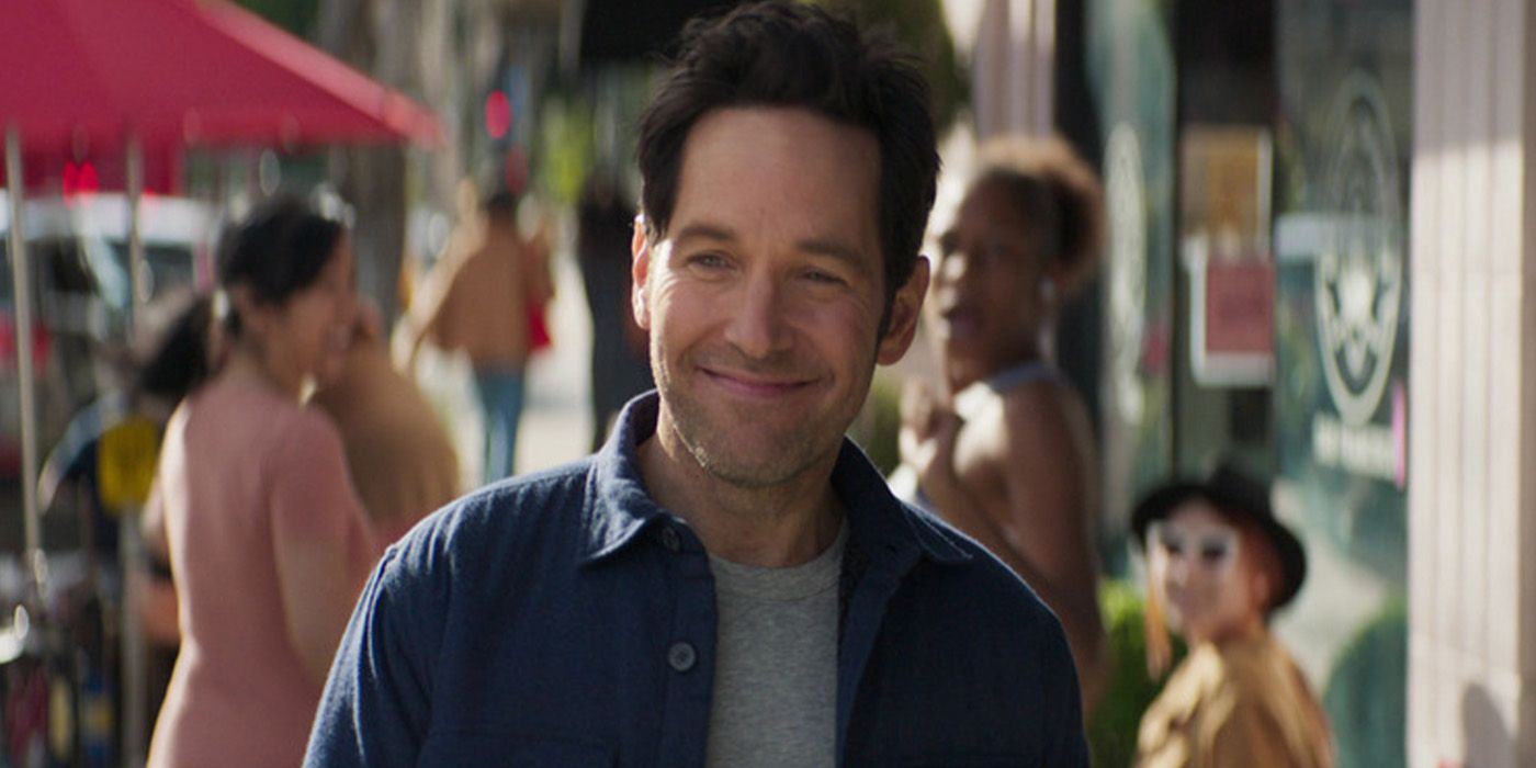 Paul Rudd walks through San Francisco as Scott Lang in Ant-Man and the Wasp Quantum Age