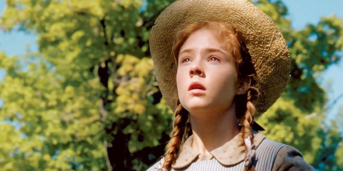 Anne of Green Gables' Anne Shirley looking upwards