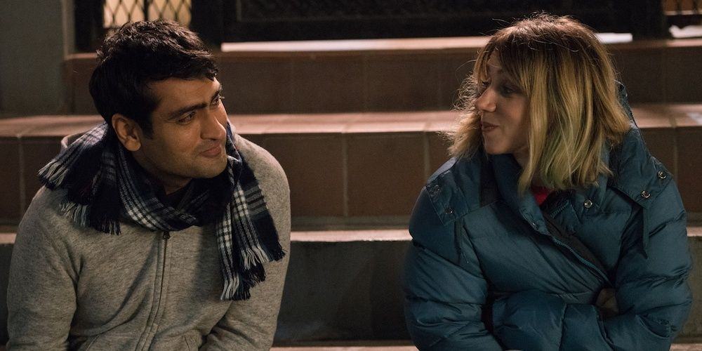 Kumail and Emily sit on the steps outside The Big Sick