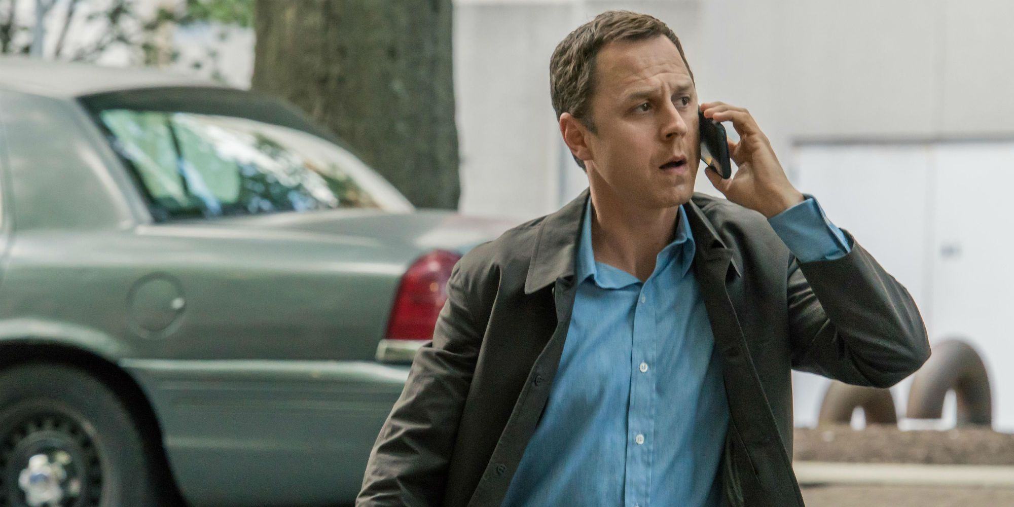 sneak piete giovanni ribisi on phone 