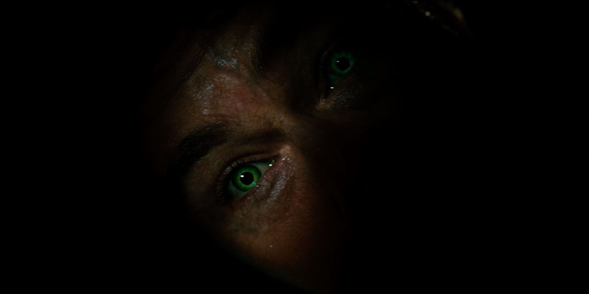 Edward Norton as Bruce Banner with glowing blue eyes in Hulk (2008)