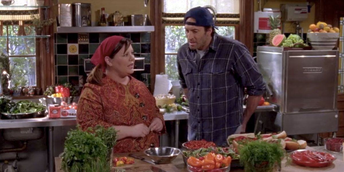 Sookie and Luke in the Gilmore Girls kitchen