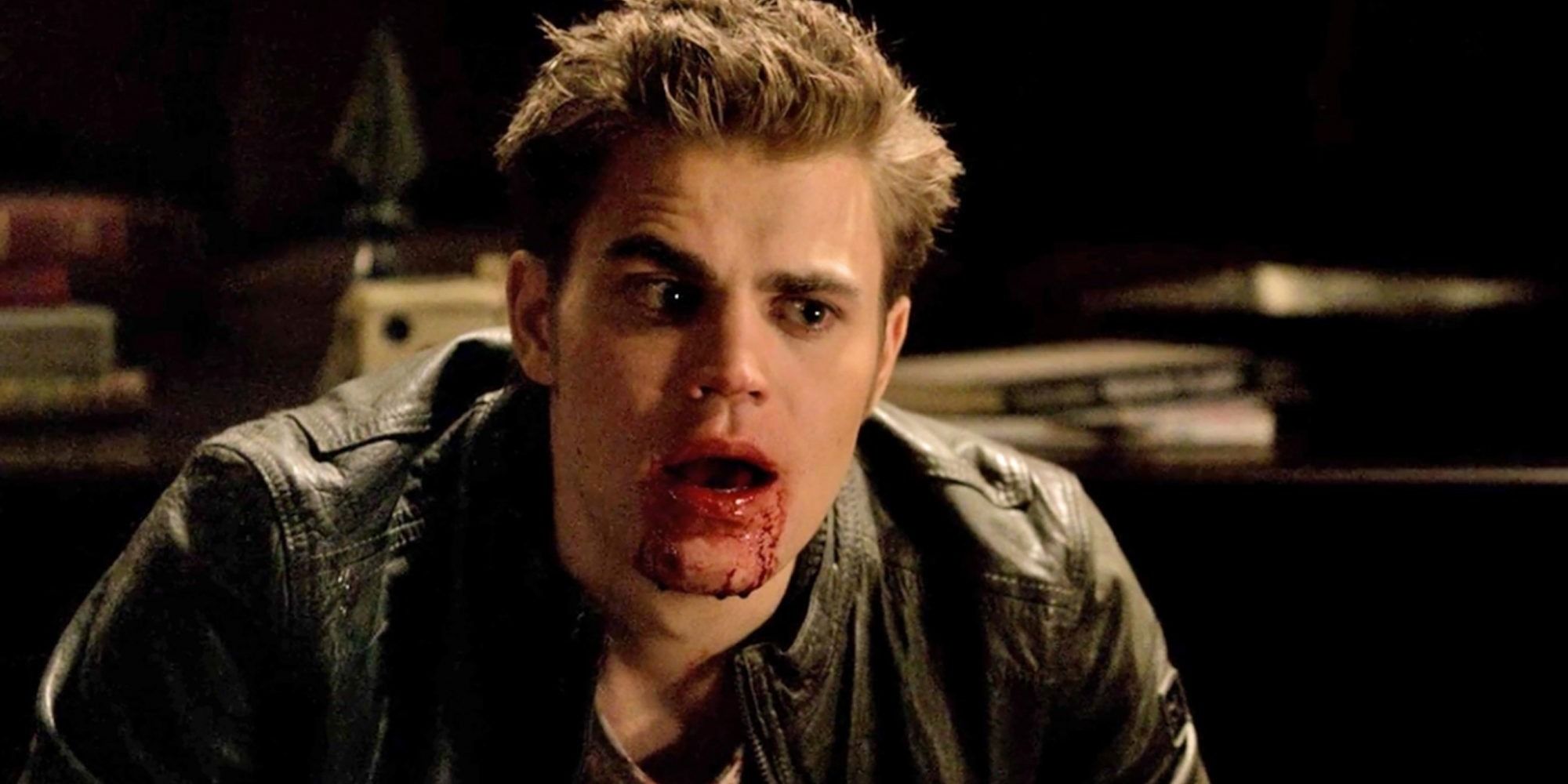 Stefan Salvatore có máu trên miệng trong The Vampire Diaries