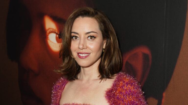 Aubrey Plaza explains why she won't be using streaming services, reveals how she watches TV instead