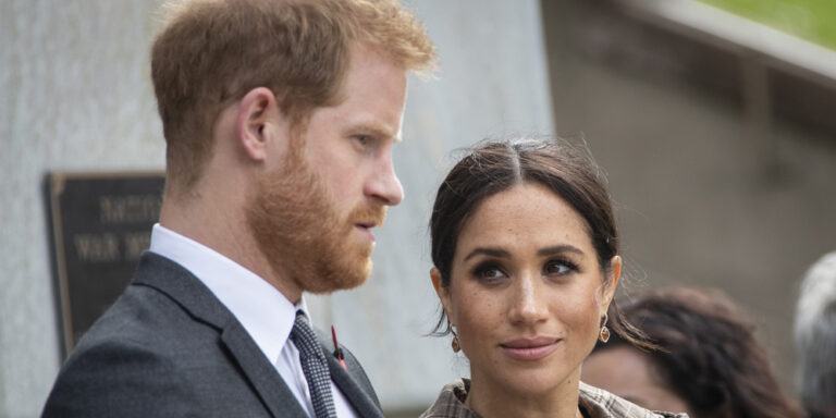 Buckingham Palace offers no comment amid car chase of Meghan Markle and Prince Harry, royal expert reveals if any family members reached out