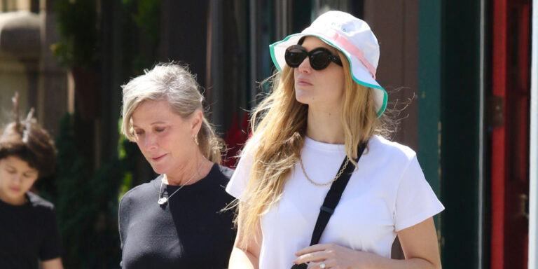 Jennifer Lawrence Goes Casual While Spending Mother's Day With Mom Karen