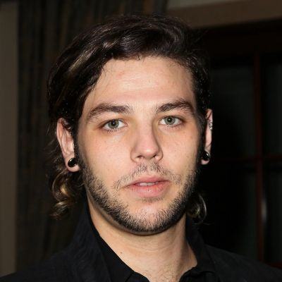 Navarone Garcia- Wiki, Age, Height, Net Worth, Wife, Ethnicity