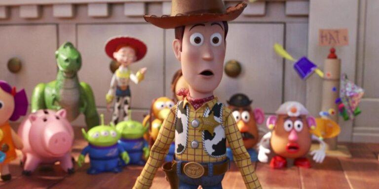 Woody looking shocked in front of the other toys in Toy Story 4