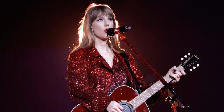 Tribute to Taylor Swift's late grandmother during 'Eras ​​Tour' sparks controversy with Swifties online