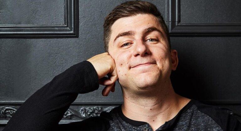 Who is Steve Dangle?  Here’s what you need to know about Steve and his wife.