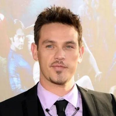 Kevin Alejandro- Wiki, Age, Height, Net Worth, Wife, Ethnicity