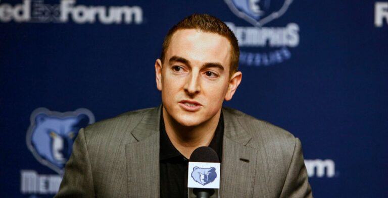 Who is Robert Pera’s wife?  All about his secret love life.