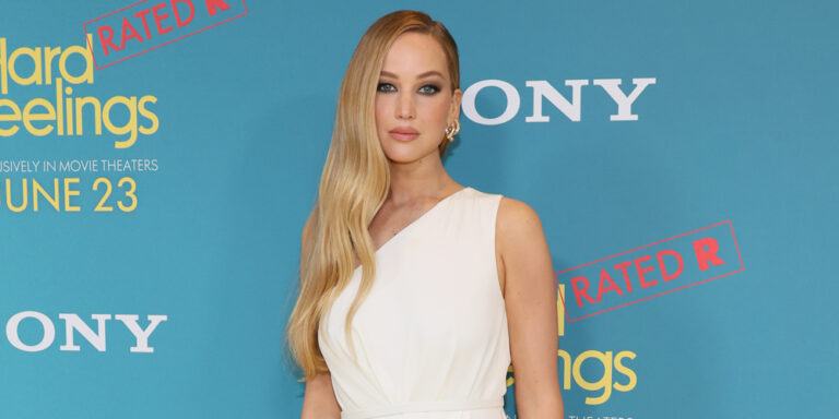 Jennifer Lawrence Clarifies Bathroom Story After Getting Details Wrong