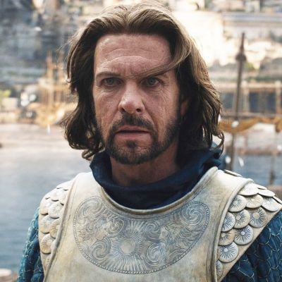 Lloyd Owen Plays As A Intriguing Elendil In “The Lord of the Rings: The Rings of Power”