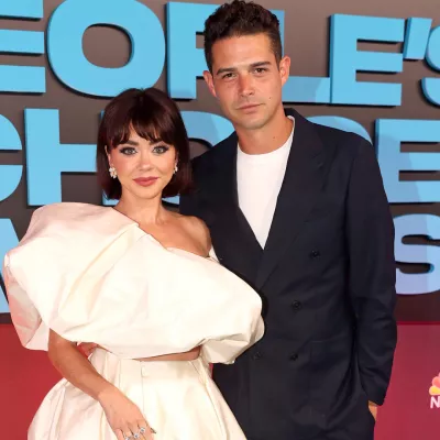 ‘Modern Family’ Star Sarah Hyland And Wells Adams Got Married