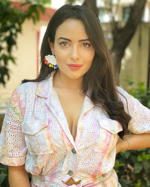 Anam Shaikh Wiki, Age, Boyfriend, Family, Biography & More 