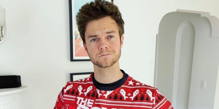 Jack Quaid Debuts Custom The Boys Christmas Sweater