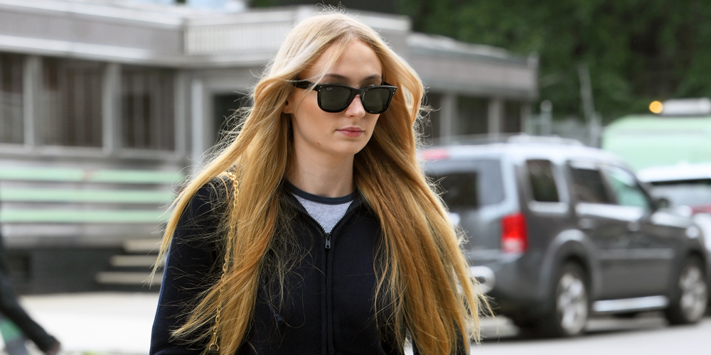 Sophie Turner Leaves Taylor Swift's Apartment Without Her Wedding Rings  Amid Joe Jonas Split - vcmp.edu.vn