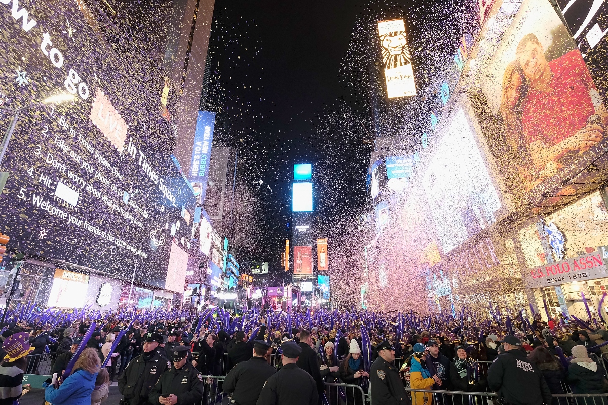 New Year's Eve 2024 How to watch all the TV specials vcmp.edu.vn