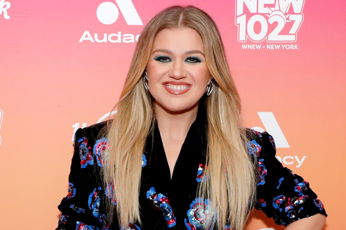 Kelly Clarkson Reveals Why Shes Not Friends With Her Exes After Brandon Blackstock Divorce 2173