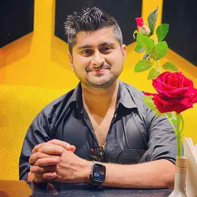 Deepak Thakur: Biography, Age, Net Worth, Height, Married, Facts