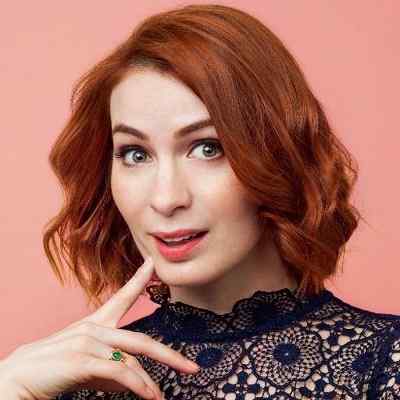 Felicia Day: Single, Bio, Career, Age, Net Worth, Height, Facts