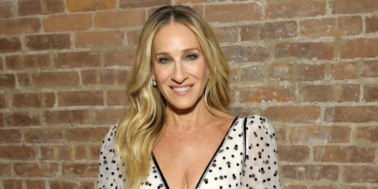 Sarah Jessica Parker Reveals 2 Hair Products She Loves – Buy Them Online!  |  00 |  Just Jared: Celebrity News and Gossip