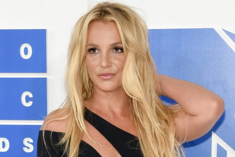 Britney Spears sparks concern over ‘mental health crisis’ with ‘out of control’ fight with boyfriend at hotel