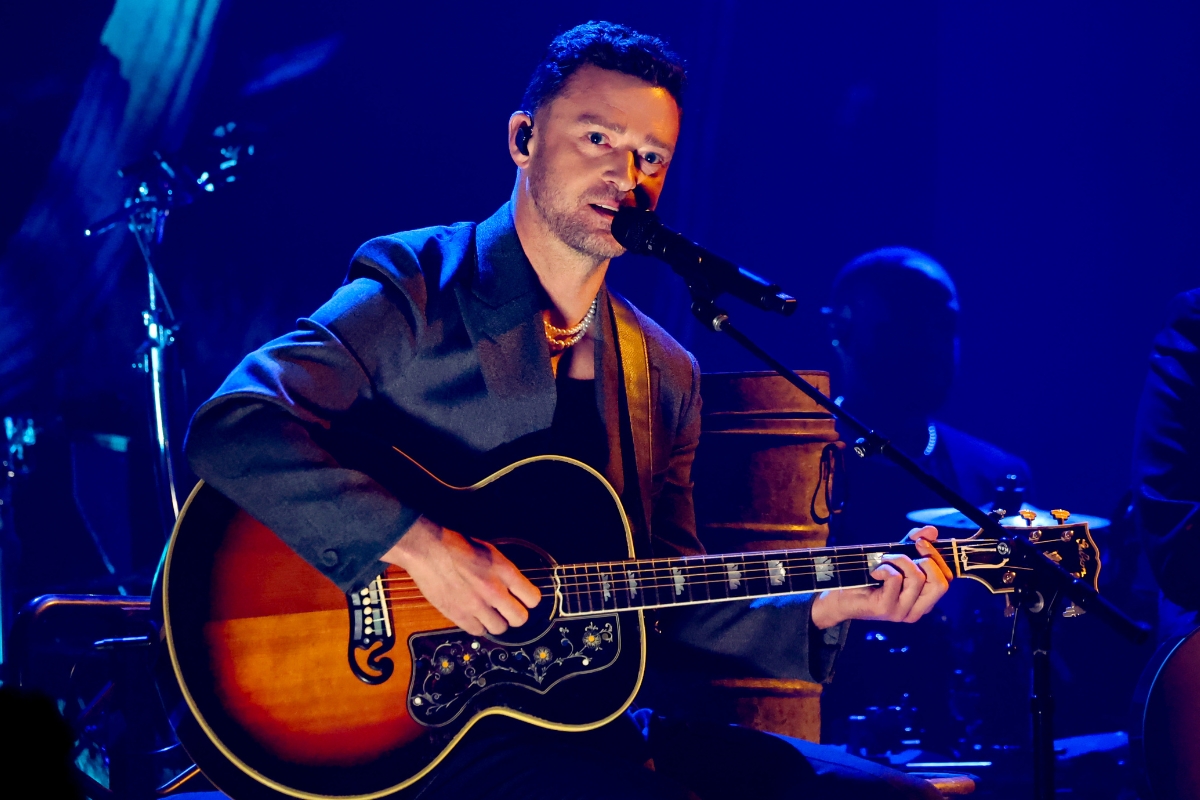 Justin Timberlake's floating, rotating stage wows concertgoers - vcmp ...