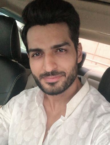 Omar Shehzad Wiki, Height, Age, Girlfriend, Wife, Family, Biography & More