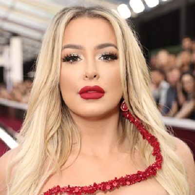 Tana Mongeau: Biography, Age, Net Worth, Height, Relationship, Facts